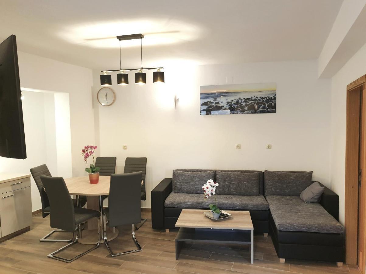 Apartments Beleca Biograd Na Moru Luaran gambar