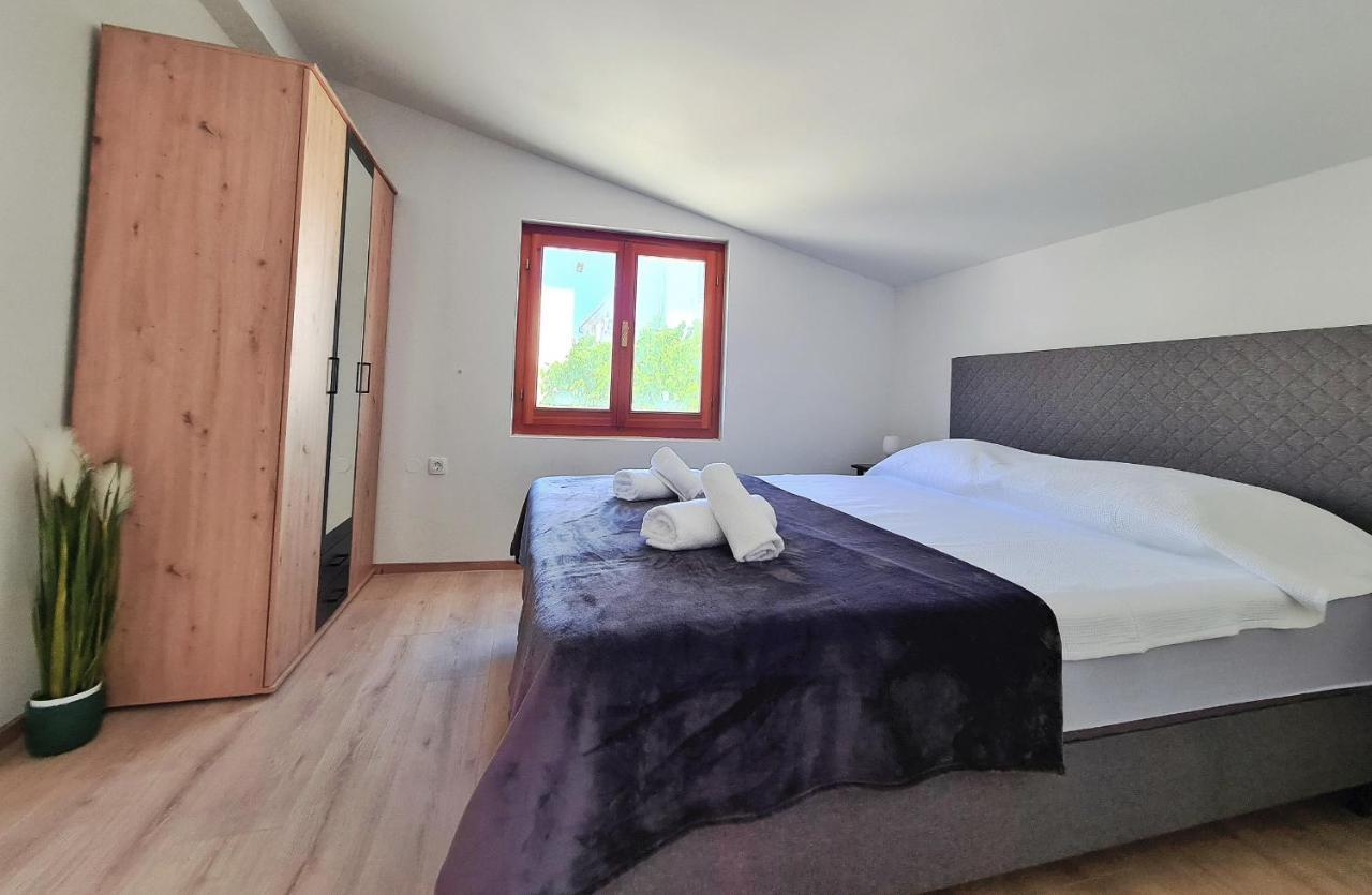 Apartments Beleca Biograd Na Moru Luaran gambar